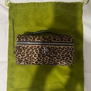 TORY BURCH VANITY BAG!!!